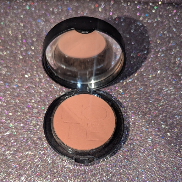 05 Desert Rose Note Luminous Silk Compact Blusher - Picture 2 of 7